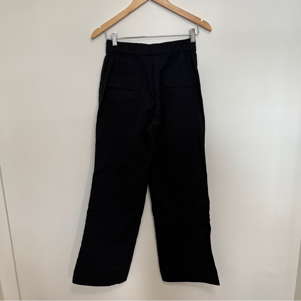 VUORI Black Cargo Pants Size Small - Picture 4 of 4